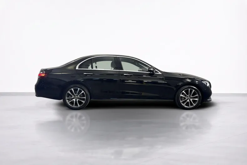Mercedes-Benz E 300 (Clasa E) din 2021 cu 35.147 km - oferta MER234541 - foto 6