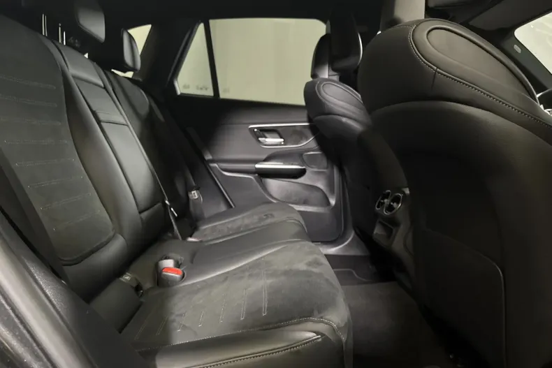 Mercedes-Benz GLC (Clasa GLC) din 2024 cu 43.269 km - oferta MER234548 - foto 12