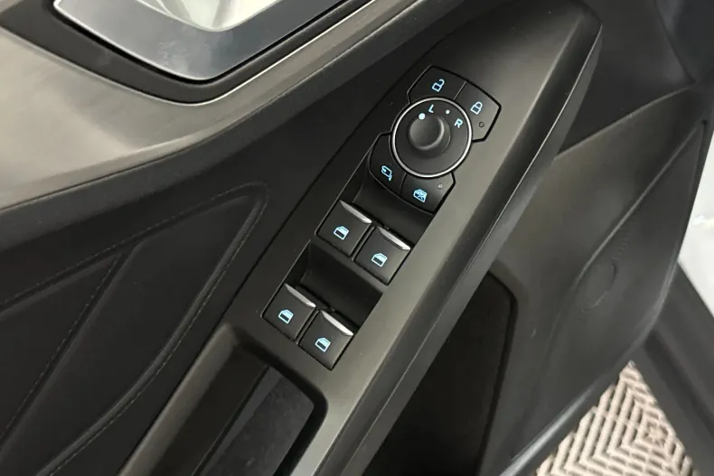 Ford Focus din 2023 cu 95.998 km - oferta FOR234553 - foto 14