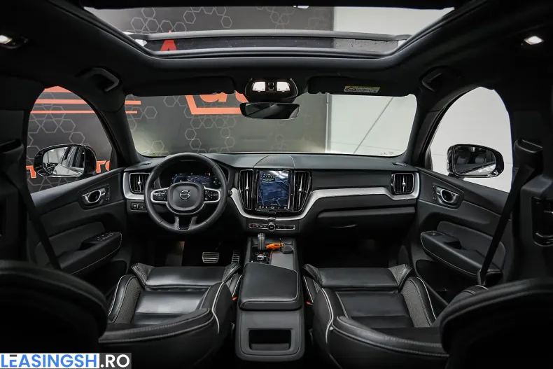 Volvo XC60 din 2022 cu 160.551 km - oferta VOL234588 - foto 3
