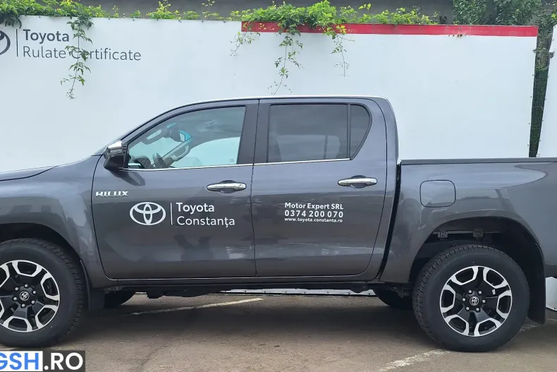 Toyota Hilux din 2025 cu 7.000 km - oferta TOY234592 - foto 2