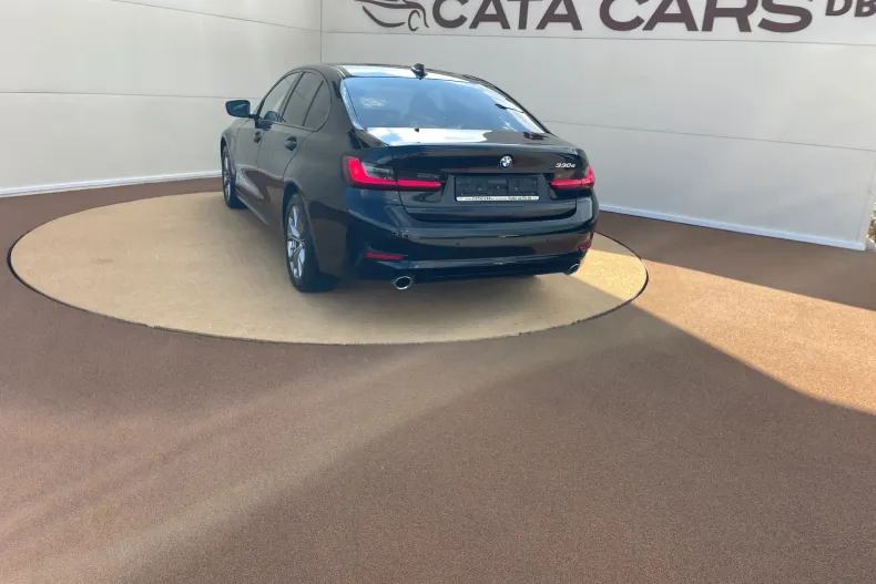 BMW 330e (Seria 3) din 2022 cu 156.000 km - oferta BMW234594 - foto 10