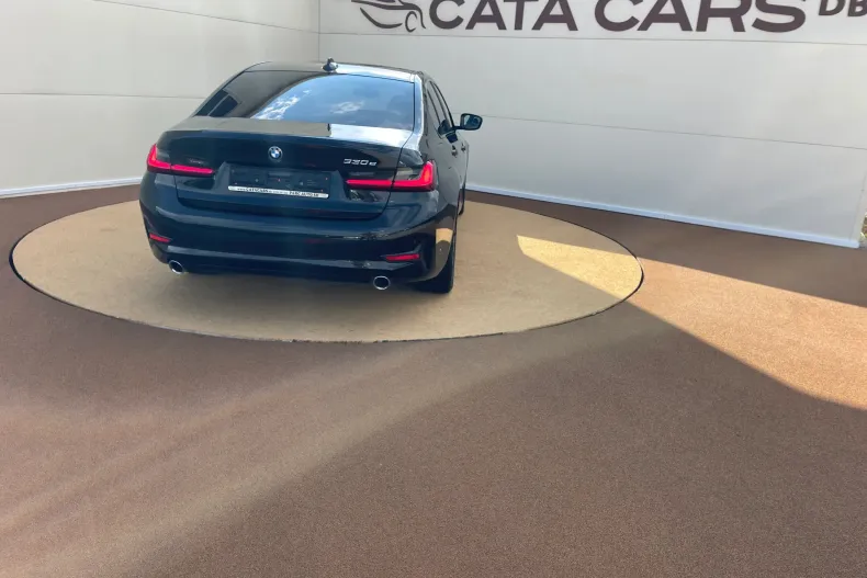 BMW 330e (Seria 3) din 2022 cu 156.000 km - oferta BMW234594 - foto 12