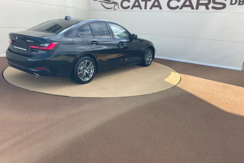 BMW 330e (Seria 3) din 2022 cu 156.000 km - oferta BMW234594 - foto 14