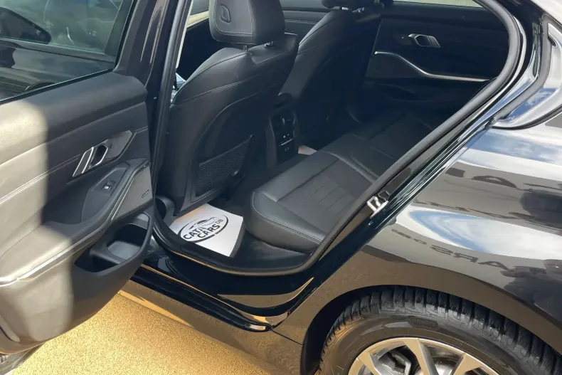 BMW 330e (Seria 3) din 2022 cu 156.000 km - oferta BMW234594 - foto 25