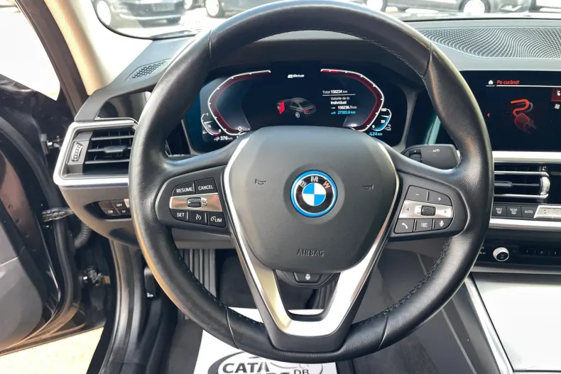 BMW 330e (Seria 3) din 2022 cu 156.000 km - oferta BMW234594 - foto 38