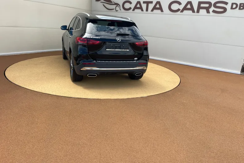Mercedes-Benz GLA 250 (Clasa GLA) din 2022 cu 162.000 km - oferta MER234598 - foto 11