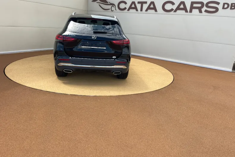 Mercedes-Benz GLA 250 (Clasa GLA) din 2022 cu 162.000 km - oferta MER234598 - foto 12