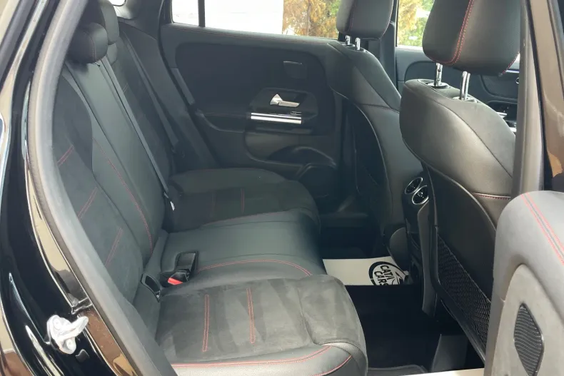 Mercedes-Benz GLA 250 (Clasa GLA) din 2022 cu 162.000 km - oferta MER234598 - foto 24
