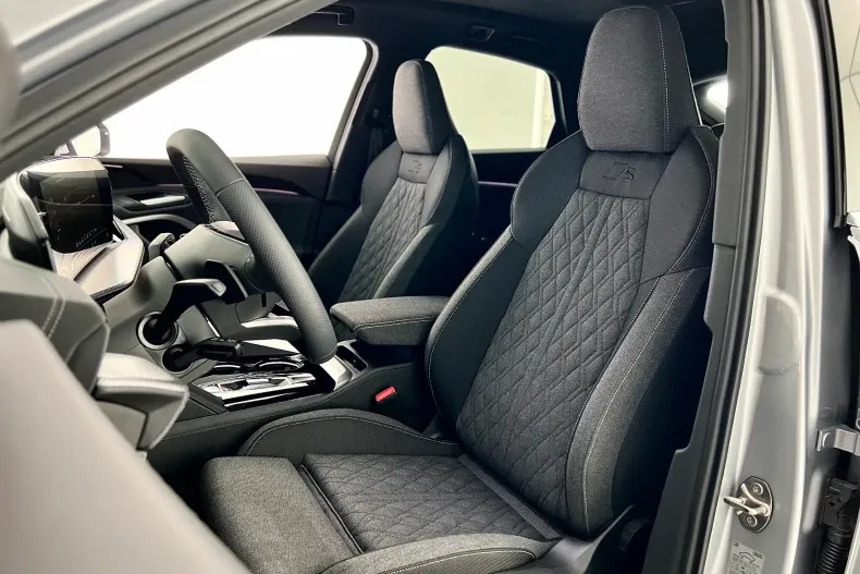 Audi Q5 din 2026 cu 1 km - oferta AUD234599 - foto 10
