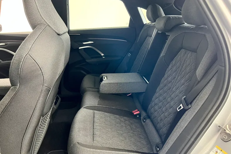 Audi Q5 din 2026 cu 1 km - oferta AUD234599 - foto 27