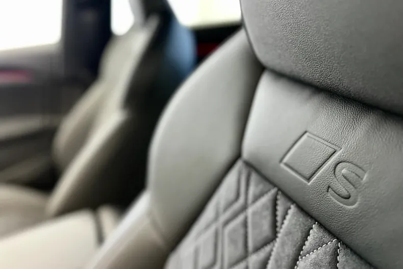 Audi Q5 din 2026 cu 1 km - oferta AUD234600 - foto 14