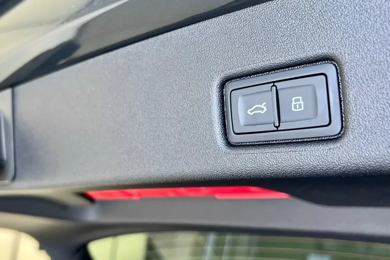 Audi Q5 din 2026 cu 1 km - oferta AUD234600 - foto 36