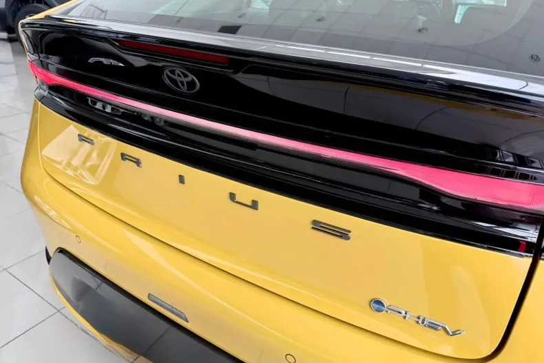 Toyota Prius din 2025 cu 3.457 km - oferta TOY234606 - foto 4