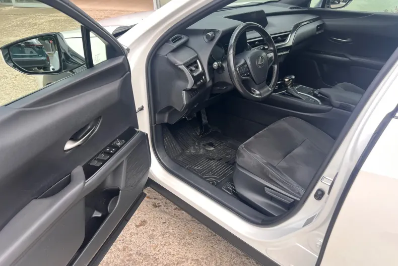 Lexus UX din 2020 cu 161.407 km - oferta LEX234607 - foto 8