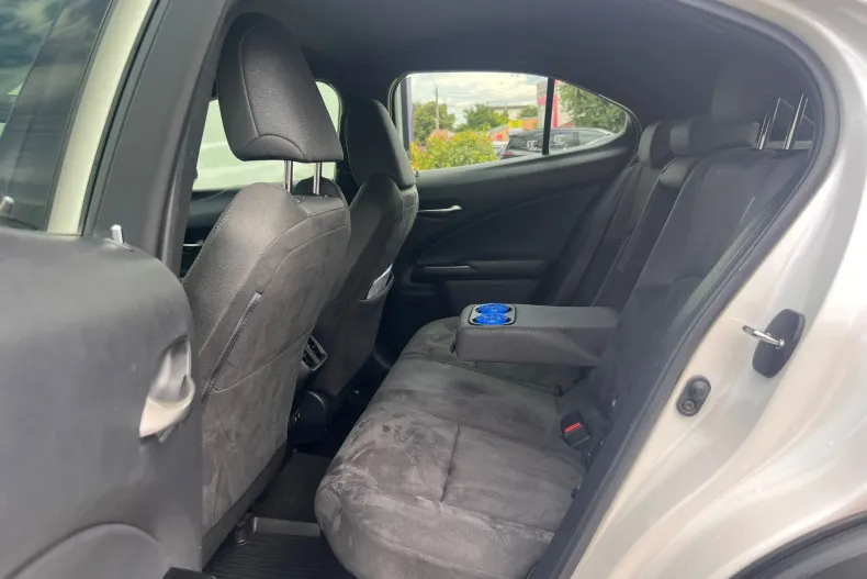 Lexus UX din 2020 cu 161.407 km - oferta LEX234607 - foto 11