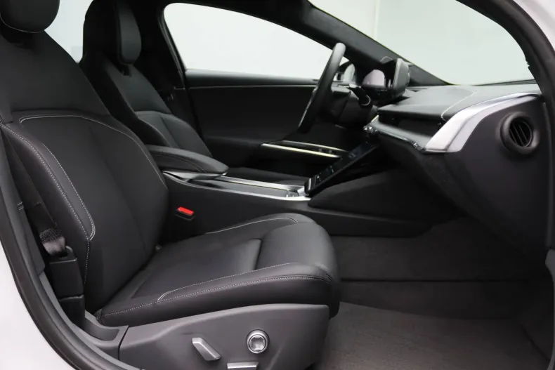 Lucid Air din 2024 cu 15.692 km - oferta LUC234612 - foto 11