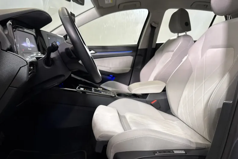 Volkswagen Golf din 2022 cu 59.560 km - oferta VOL234614 - foto 20