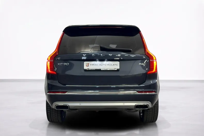 Volvo XC90 din 2021 cu 64.101 km - oferta VOL234615 - foto 4