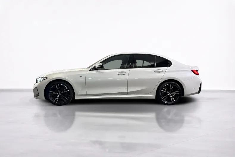 BMW 320d (Seria 3) din 2023 cu 54.805 km - oferta BMW234616 - foto 2