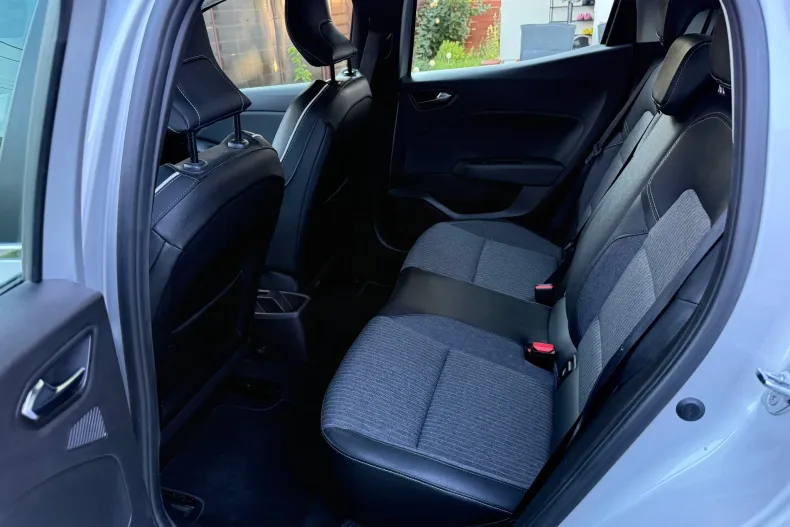 Renault Clio din 2021 cu 37.261 km - oferta REN234624 - foto 5