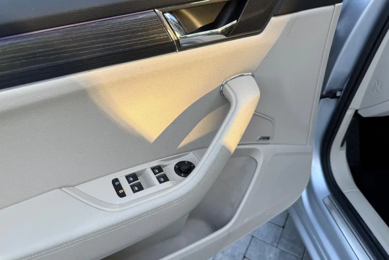 Skoda Superb din 2022 cu 54.207 km - oferta SKO234625 - foto 14