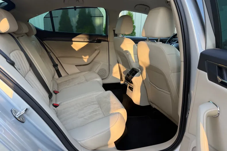 Skoda Superb din 2022 cu 54.207 km - oferta SKO234625 - foto 18