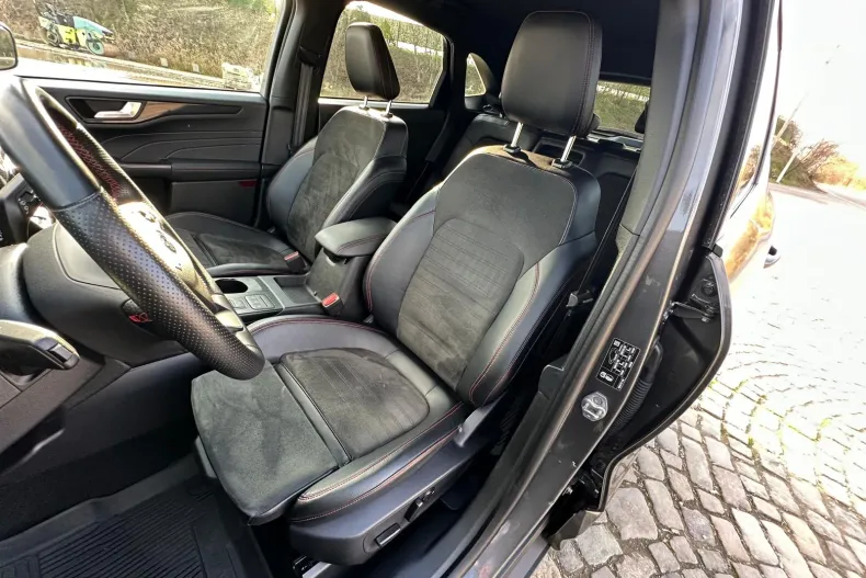 Ford Kuga din 2023 cu 126.000 km - oferta FOR234628 - foto 15