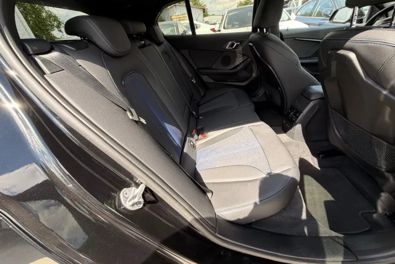 BMW 118i (Seria 1) din 2022 cu 47.000 km - oferta BMW234629 - foto 19