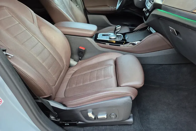 BMW X4 (Seria X) din 2023 cu 54.600 km - oferta BMW234638 - foto 12