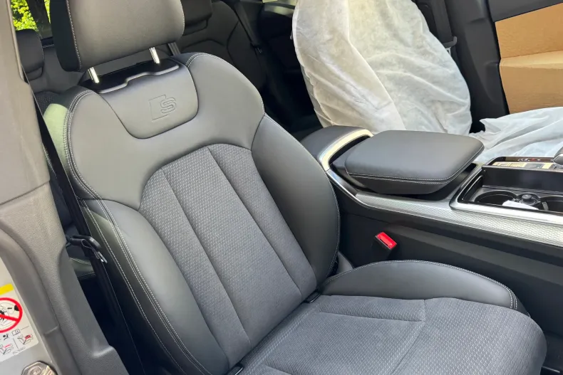 Audi Q8 din 2026 cu 9 km - oferta AUD234640 - foto 8