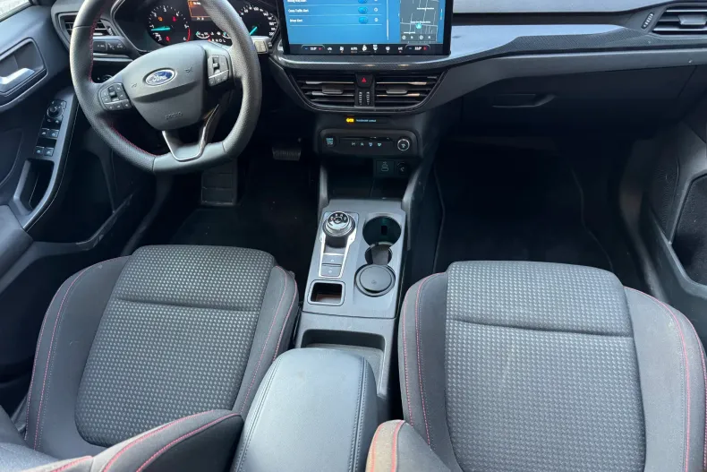 Ford Focus din 2025 cu 25.000 km - oferta FOR234641 - foto 15