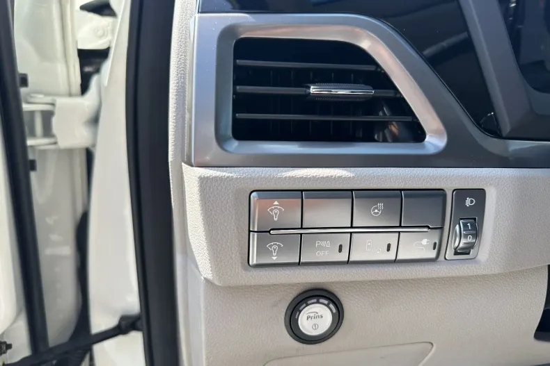 KGM Korrando din 2025 cu 10.107 km - oferta KGM234653 - foto 13