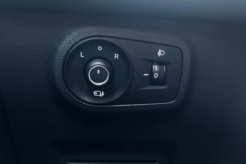 MG ZS din 2022 cu 78.200 km - oferta MG0234671 - foto 22