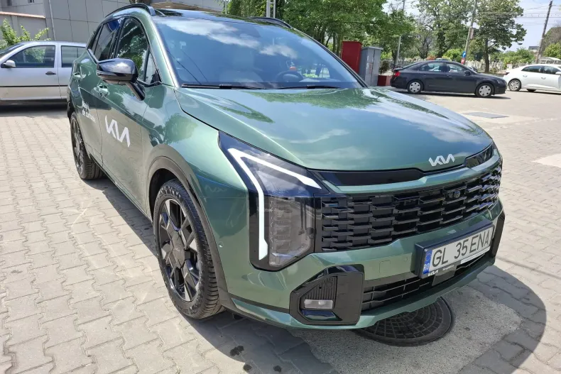 Kia Sportage din 2025 cu 3.800 km - oferta KIA234680 - foto 2