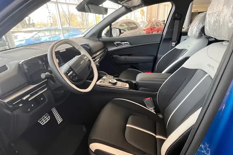 Kia Sportage din 2025 cu 1 km - oferta KIA234683 - foto 4