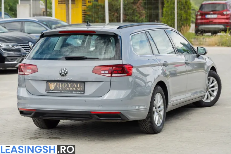 Volkswagen Passat din 2023 cu 49.847 km - oferta VOL234699 - foto 4