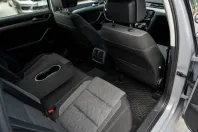 Volkswagen Passat din 2023 cu 49.847 km - oferta VOL234699 - foto 16