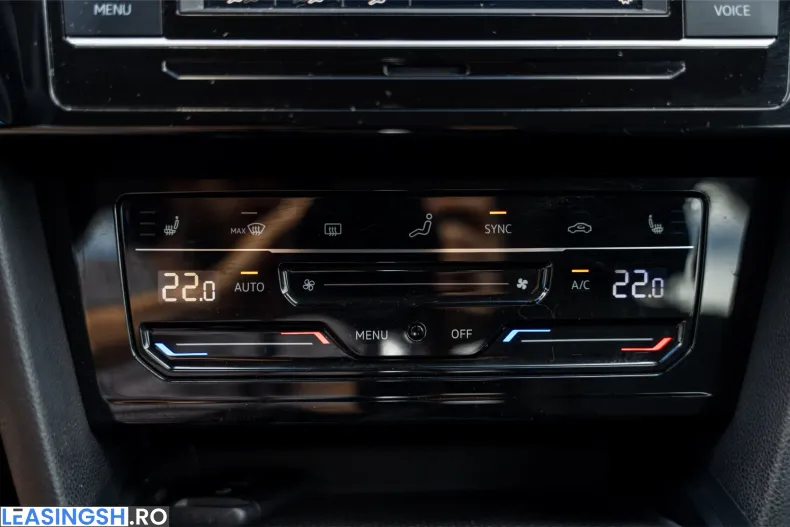 Volkswagen Passat din 2023 cu 49.847 km - oferta VOL234699 - foto 19