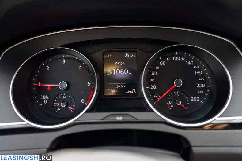 Volkswagen Passat din 2023 cu 49.847 km - oferta VOL234699 - foto 22