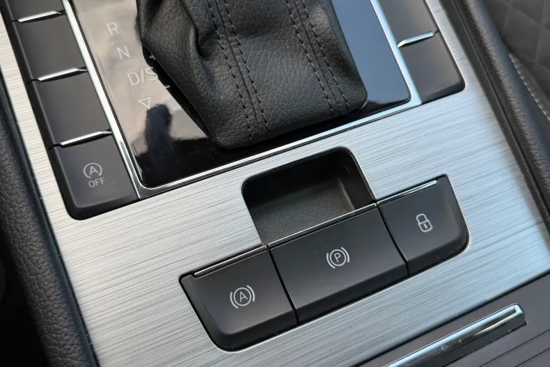 Skoda Superb din 2022 cu 53.461 km - oferta SKO234700 - foto 30