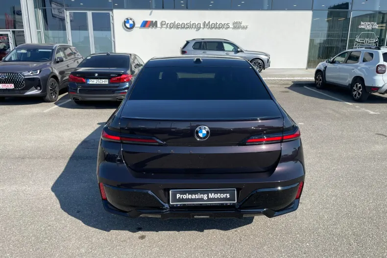 BMW 740d (Seria 7) din 2026 cu 1 km - oferta BMW234701 - foto 5