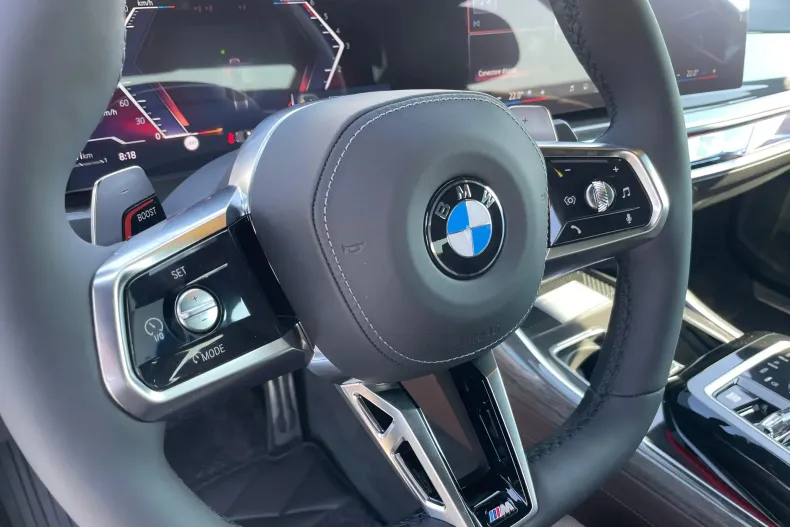BMW 740d (Seria 7) din 2026 cu 1 km - oferta BMW234701 - foto 8