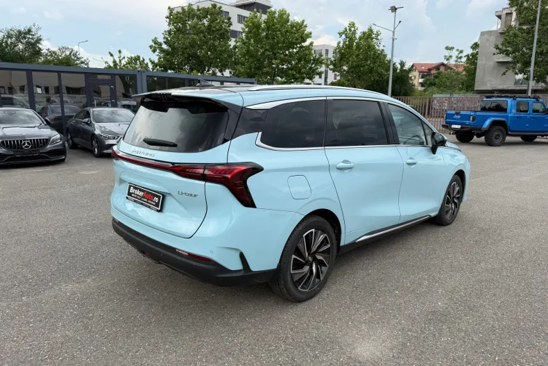 Forthing V9 din 2025 cu 13.759 km - oferta FOR234703 - foto 6