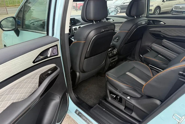 Forthing V9 din 2025 cu 13.759 km - oferta FOR234703 - foto 8