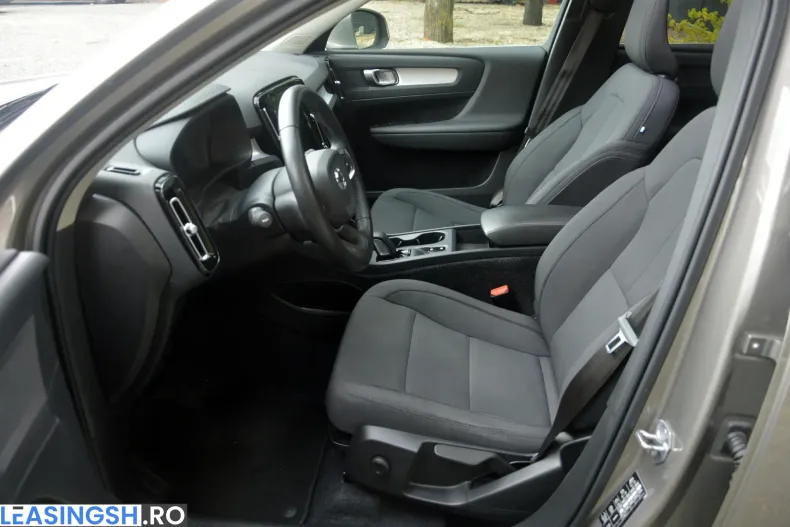 Volvo XC40 din 2021 cu 174.476 km - oferta VOL234705 - foto 22
