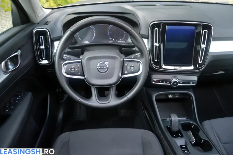 Volvo XC40 din 2021 cu 174.476 km - oferta VOL234705 - foto 24