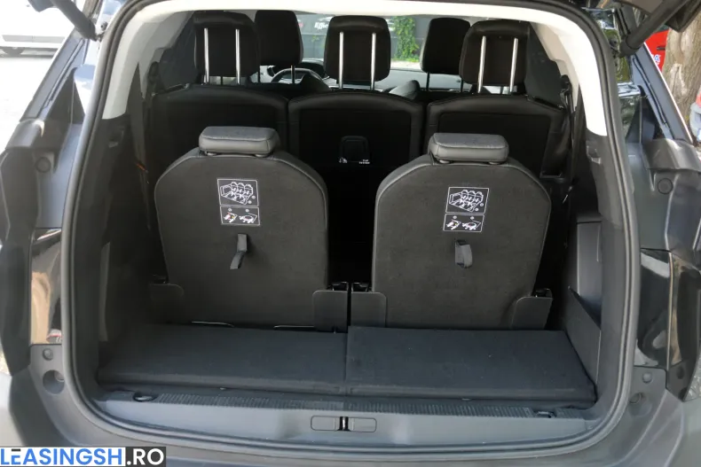 Peugeot 5008 din 2020 cu 176.216 km - oferta PEU234706 - foto 31