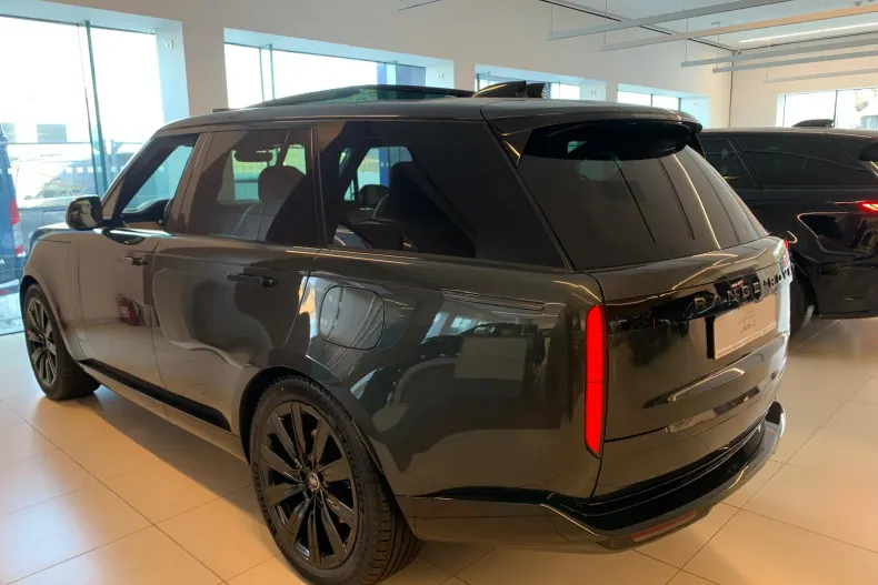 Land Rover Range Rover din 2025 cu 1 km - oferta LAN234719 - foto 3