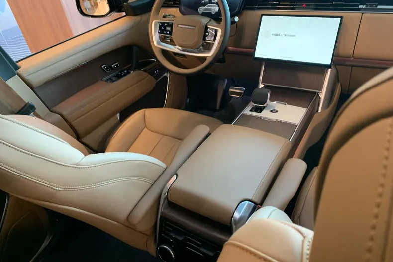 Land Rover Range Rover din 2025 cu 1 km - oferta LAN234719 - foto 7